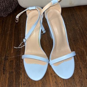 Little blue heels